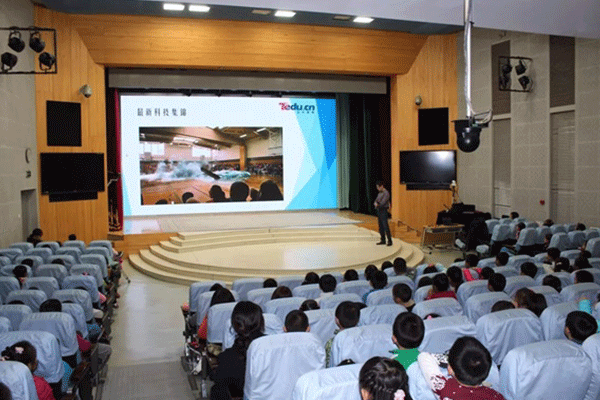 深圳宝安区孩子学编程哪个培训机构好_学费多少钱